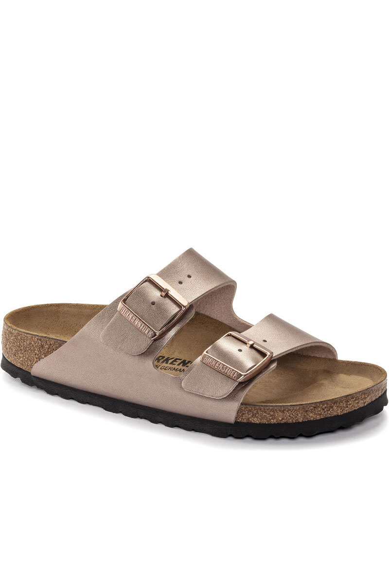 Το Arizona είναι το all time classic και best seller σανδάλι της BIRKENSTOCK. Ένας θρύλος της άνεσης και πλέον ένα βασικό στοιχείο μόδας. Φορεστε το καθημερινά με όλα τα στύλ ντυσίματος και για όλες τις περιστάσεις. Δωρεάν αποστολή σε όλη την Ελλάδα σε 1-3 μέρες. Διαθέσιμο και στα φυσικά μας καταστήματα YELLOW BUTTON Λ.Παπάγου 101 - Ζωγράφου Χρεμωνίδου & Δαμάρεως 61 - Παγκράτι