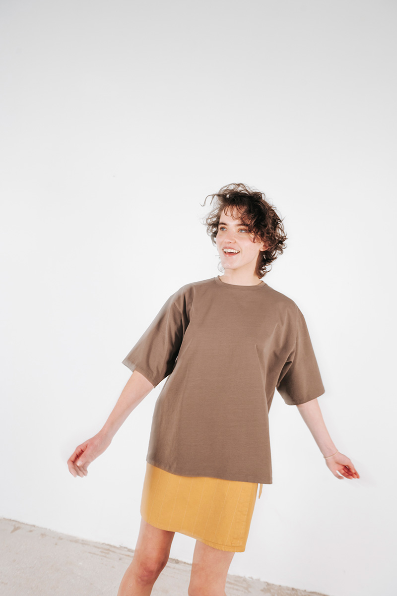Βαμβακερό καφέ T-Shirt BADILA
