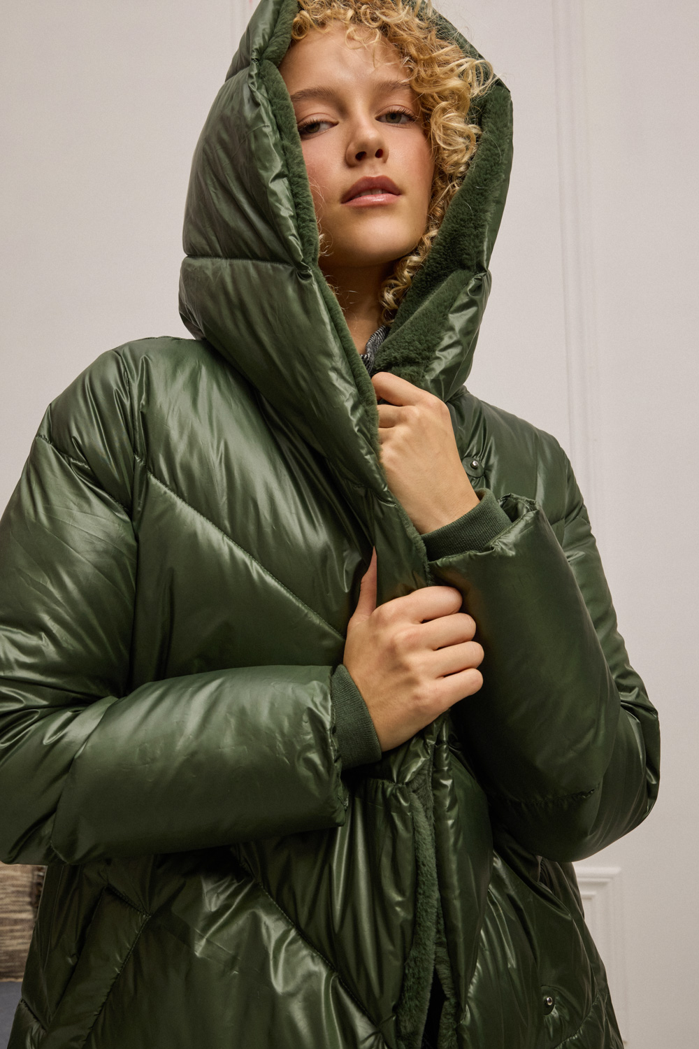 "FAITH" μπουφάν puffy Namaste Μπουφάν καπιτονέ με κουκούλα. 100% Pol Τα ρούχα Namaste σχεδιάζονται και ράβονται στην Ελλάδα. Δωρεάν αποστολή σε 1-3 μέρες σε όλη την Ελλάδα. Διαθέσιμο και στο φυσικό κατάστημα YELLOW BUTTON Χρεμωνίδου & Δαμάρεως 61 Παγκράτι