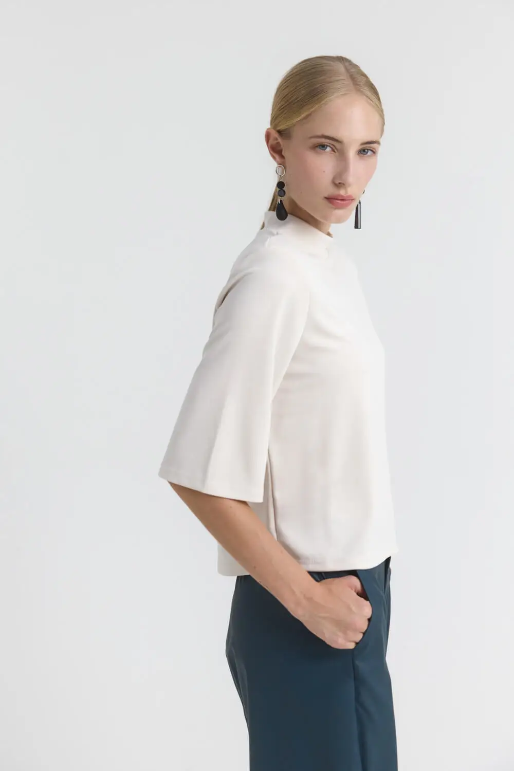 WW0726009-CREAM-2-1000x1500