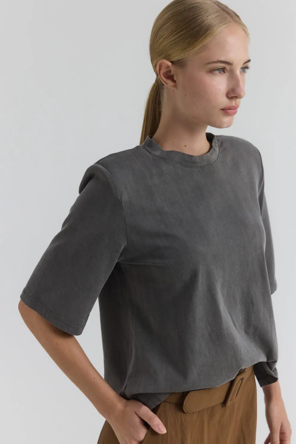 WW0726033-GREY-2-1000x1500