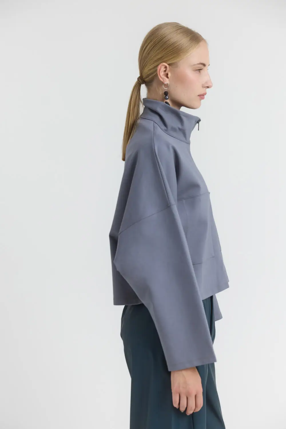 WW1026004-GREY-2-1000x1500