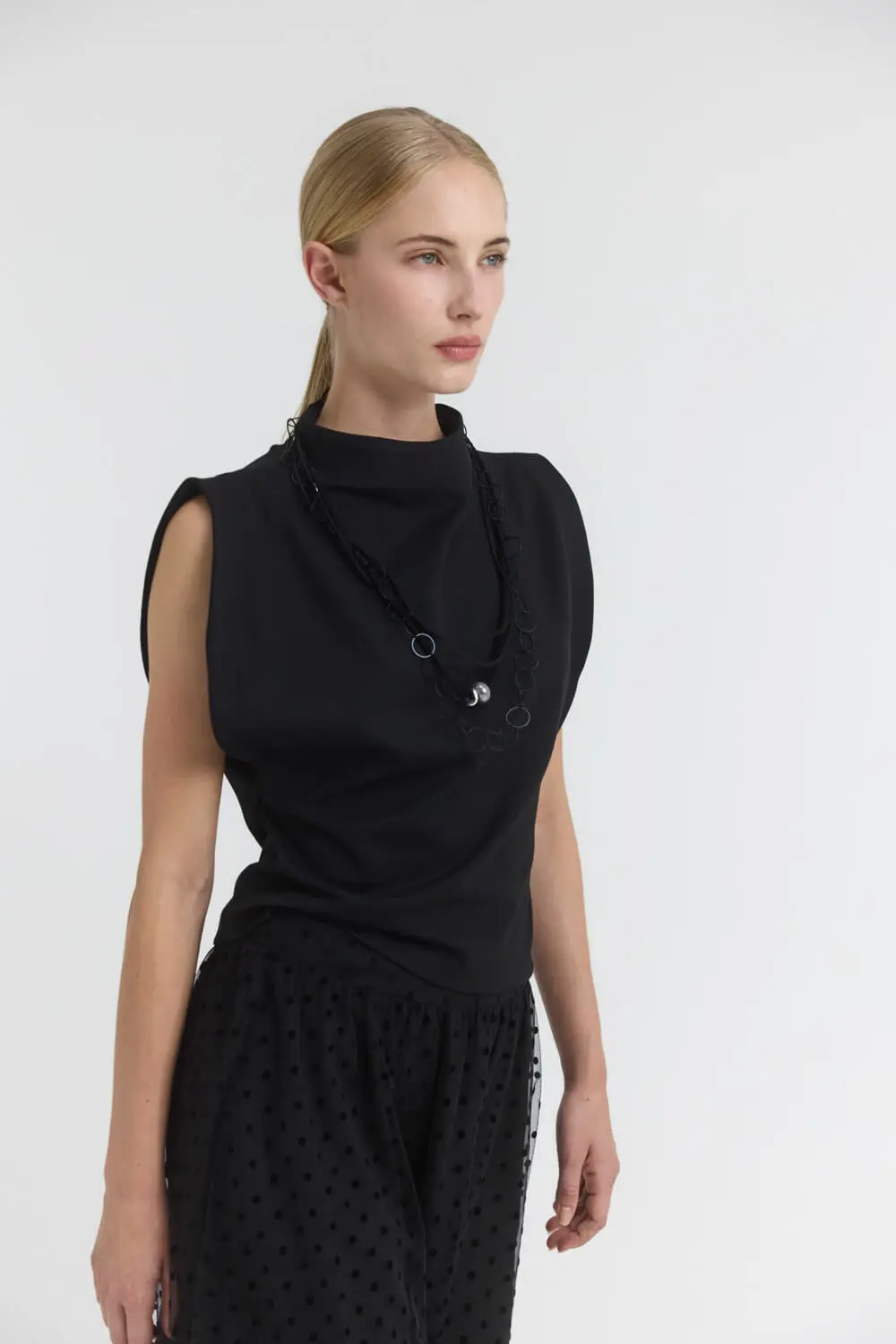 WW1326004-BLACK-2-1000x1500