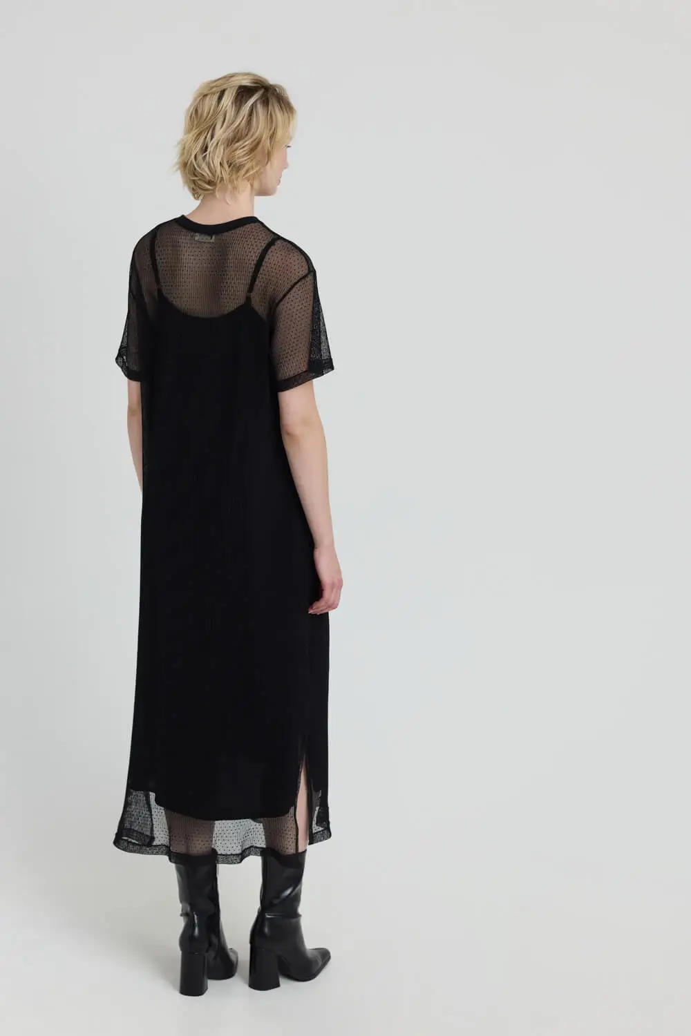 WW0826023-BLACK-4-1000x1500