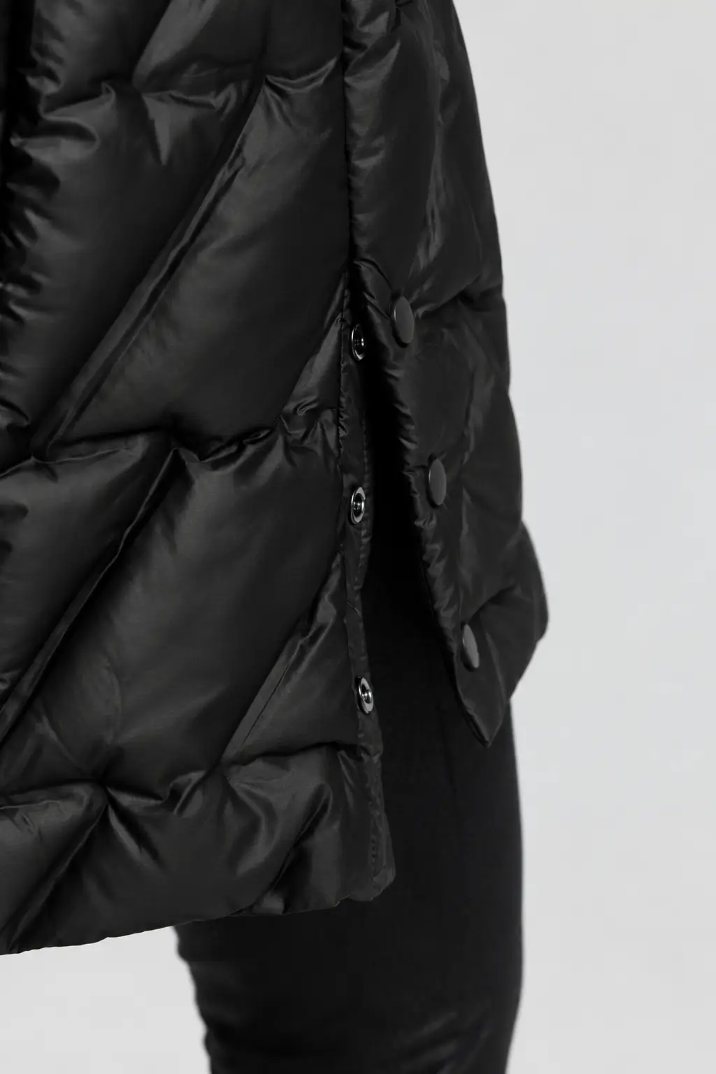 Μαύρο Puffer Μπουφάν με Μεταλλικά Κουμπώματα